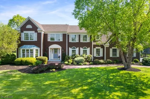 79 Wilshire Dr, Belle Mead, NJ 08502