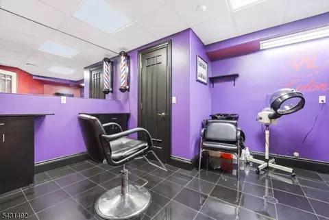 305 Blauvelt Ct, Paramus, NJ 07652 photo 35