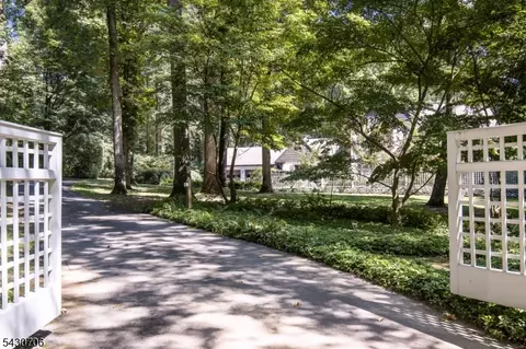 620 Van Beuren Rd, Morristown, NJ 07960