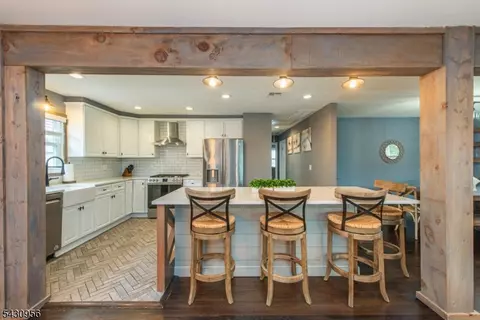 409 N 15th St, Kenilworth, NJ 07033