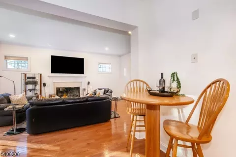 3 Christopher Ct, Montclair, NJ 07042 photo 10