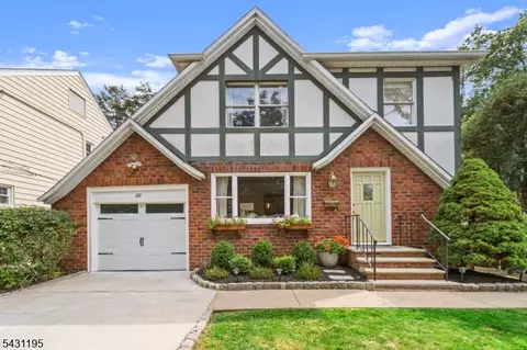 28 Mountain Ave, Bloomfield, NJ 07003