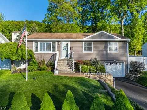 540 Herrick Dr, Dover, NJ 07801