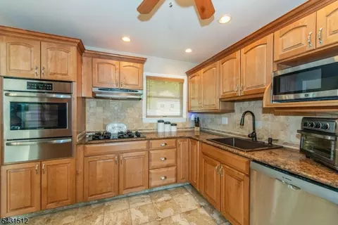 540 Herrick Dr, Dover, NJ 07801 photo 18