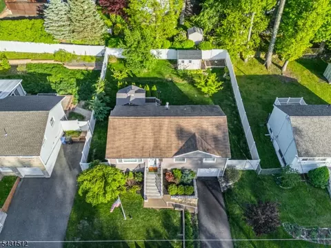 View/Area - 540 Herrick Dr, Dover, NJ 07801 photo 1 of 2