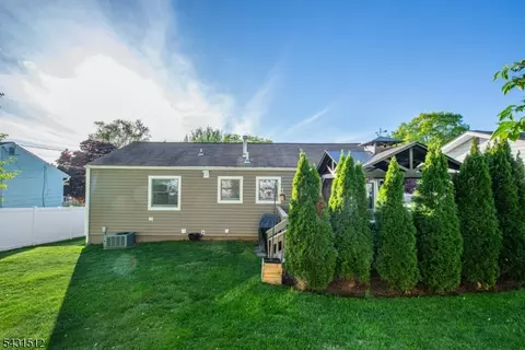 540 Herrick Dr, Dover, NJ 07801 photo 9