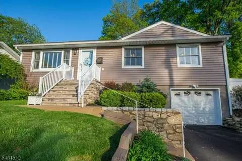 540 Herrick Dr, Dover, NJ 07801 photo 2