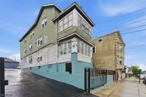 215 217 E 16th St #3, Paterson, NJ 07524
