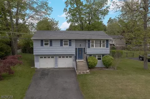 10 Birch Dr, Newton, NJ 07860