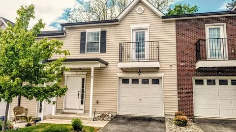19 Gregg Ct, Newton, NJ 07860