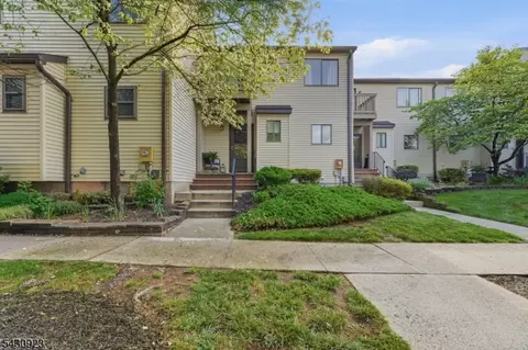 10 Cedar Ct, Flemington, NJ 08822