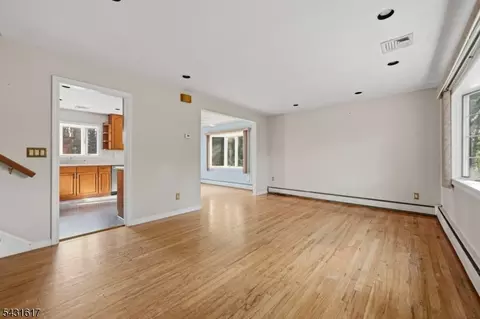 111 Deerfield Rd, Wayne, NJ 07470 photo 3