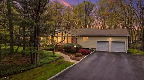 241 Hillside Ave, Roxbury Township, NJ 07836