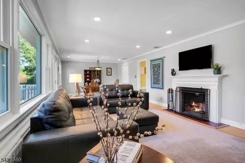 492 King George Rd, Basking Ridge, NJ 07920