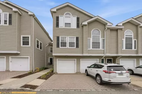 7 Witherspoon Ct #7, Morristown, NJ 07960