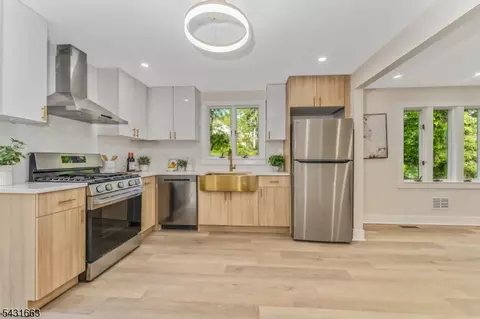 106 Cregar Rd, High Bridge, NJ 08829