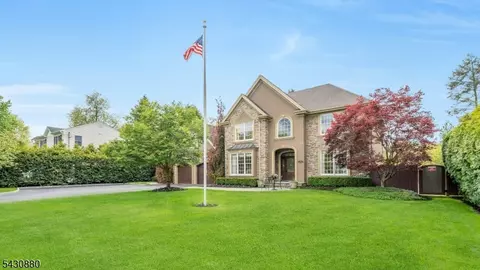 303 Rockland Ave, River Vale, NJ 07675
