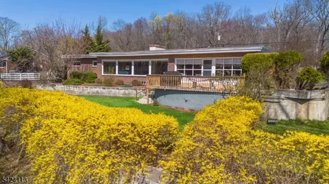 Exterior - 779 Berdan Ave, Wayne, NJ 07470 photo 6 of 7