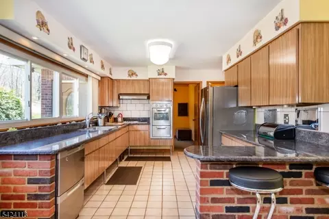 Kitchen - 779 Berdan Ave, Wayne, NJ 07470 photo 2 of 5