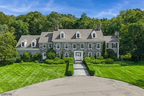 13 Glennon Farm Ln, Lebanon, NJ 08833