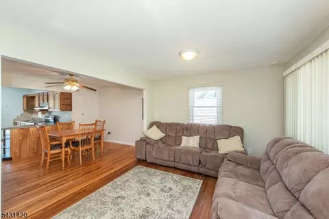 47 Burnside Pl, Haskell, NJ 07420 photo 6