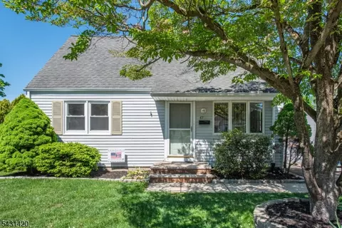 47 Burnside Pl, Haskell, NJ 07420