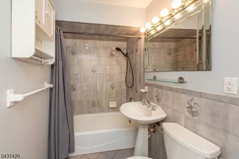 47 Burnside Pl, Haskell, NJ 07420 photo 14