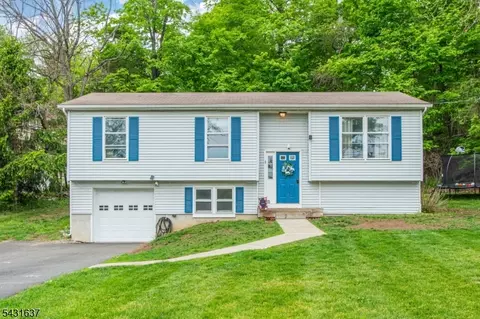 5 Valley Dr W, Glenwood, NJ 07418
