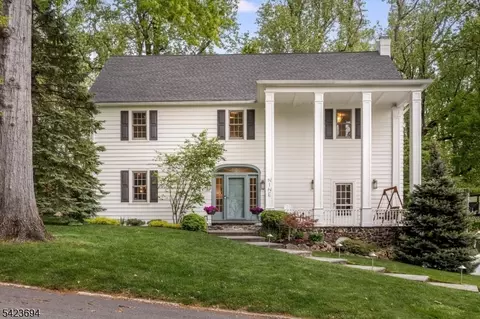 9 Warner Rd, Maplewood, NJ 07040