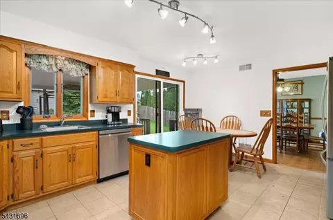 Kitchen - 729 Vulcanite Ave, Alpha, NJ 08865 photo 2 of 3