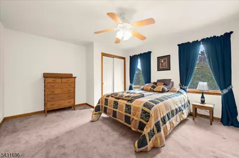 Bedroom - 729 Vulcanite Ave, Alpha, NJ 08865 photo 5 of 6