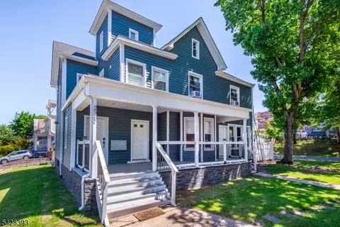 222 William St, East Orange, NJ 07017