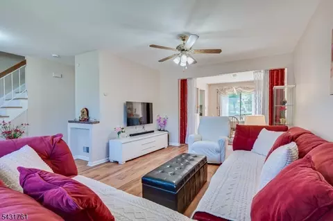 1402 Maplecrest Rd, Edison, NJ 08820 photo 14