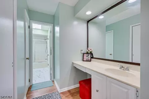 1402 Maplecrest Rd, Edison, NJ 08820 photo 28