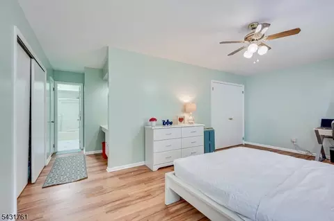 1402 Maplecrest Rd, Edison, NJ 08820 photo 27
