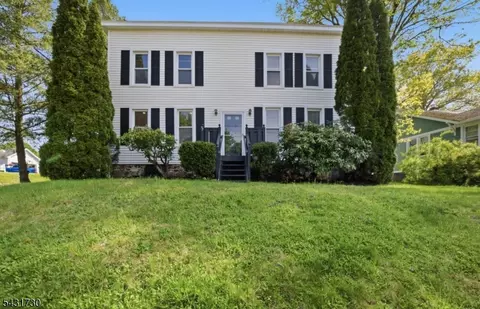 105 Main St, Lebanon, NJ 08833