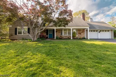 14 Buttonwood Dr, Somerset, NJ 08873