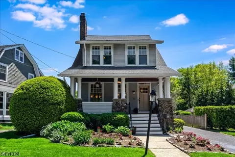 36 Salter Pl, Maplewood, NJ 07040