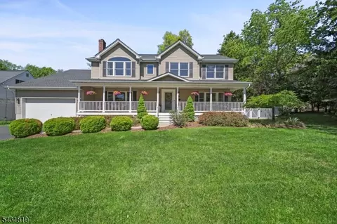 66 Linwood Ave, Midland Park, NJ 07432
