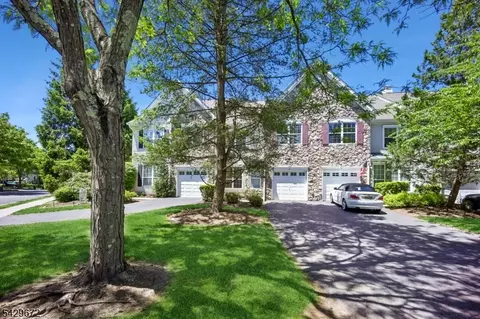 72 Dorchester Dr, Basking Ridge, NJ 07920