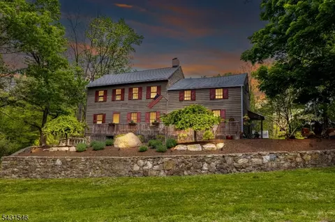 490 Mine Rd, Asbury, NJ 08802