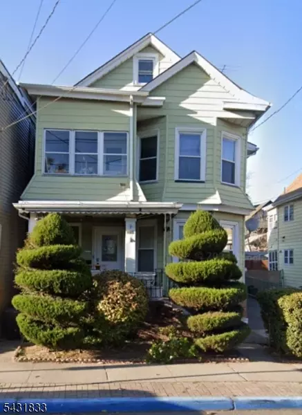391 N 8th St, Prospect Park, NJ 07508