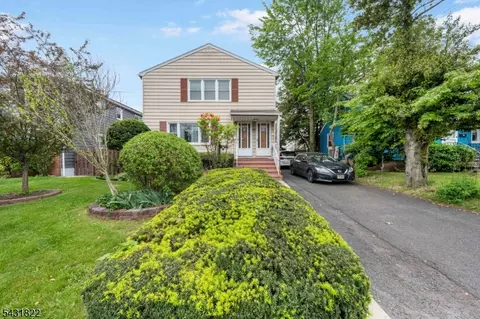 728 E 1st Ave, Roselle, NJ 07203