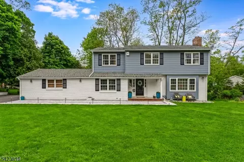 645 Foothill Rd, Bridgewater, NJ 08807