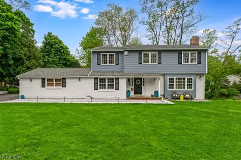 645 Foothill Rd, Bridgewater, NJ 08807