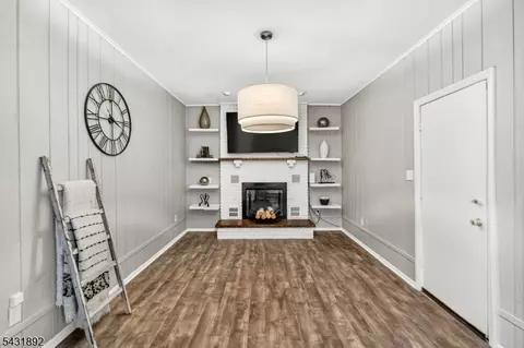 25 State St, Clark, NJ 07066 photo 18
