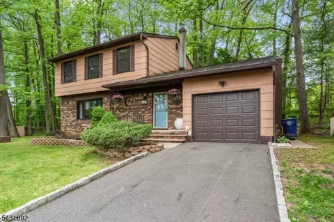25 State St, Clark, NJ 07066 photo 1