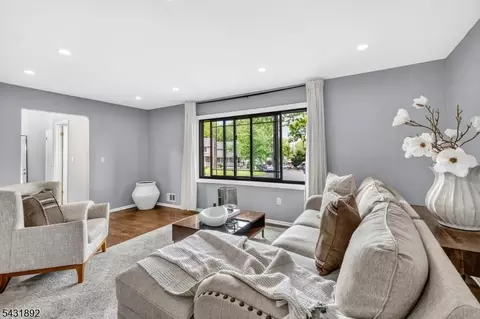25 State St, Clark, NJ 07066 photo 7