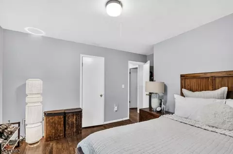 25 State St, Clark, NJ 07066 photo 30