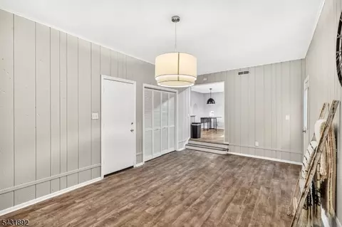 25 State St, Clark, NJ 07066 photo 19